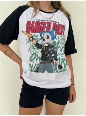 Camiseta My Chemical Romance - Danger Days - Raglan Branca - Frente e Verso