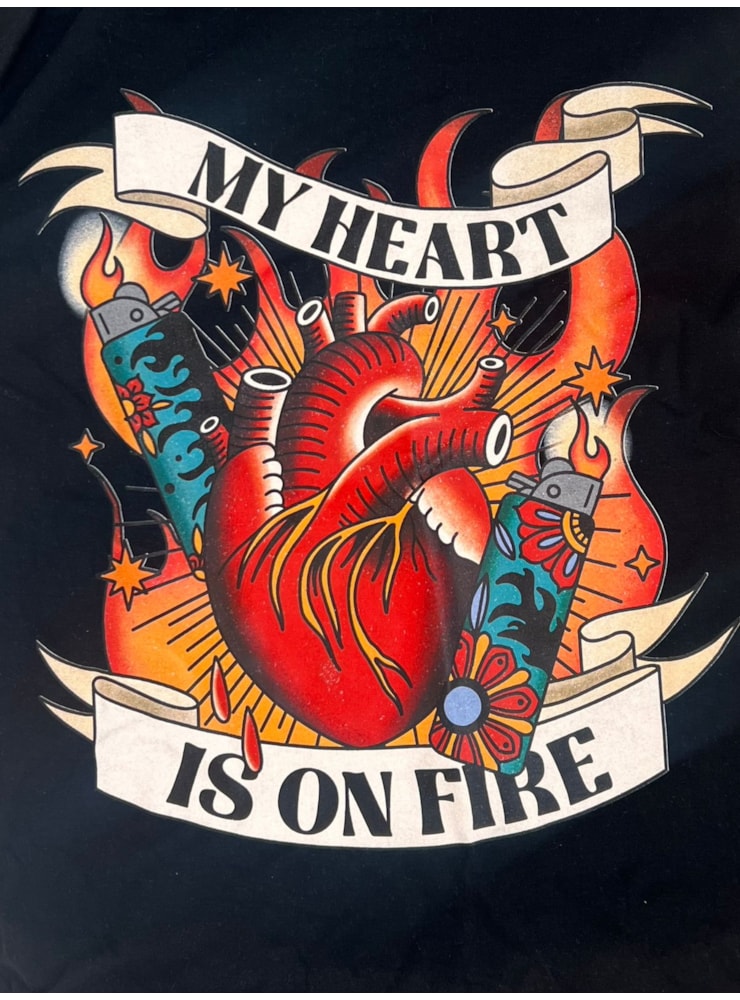 Camiseta My Heart is on Fire - Preta - Frente e Verso — imagem 3