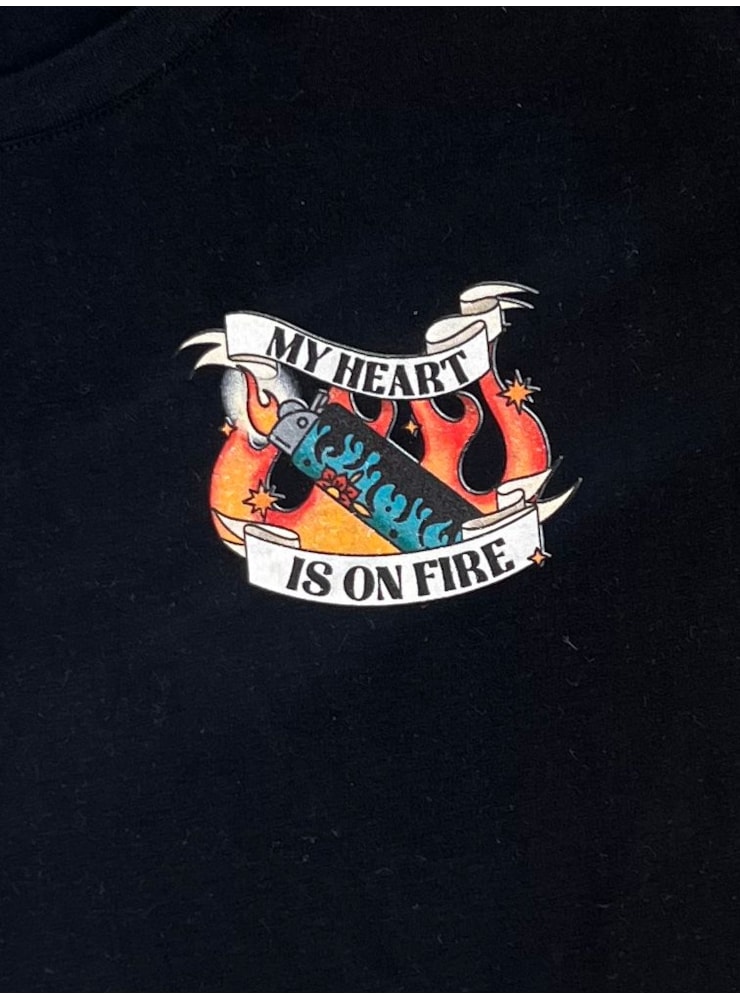 Camiseta My Heart is on Fire - Preta - Frente e Verso — imagem 4