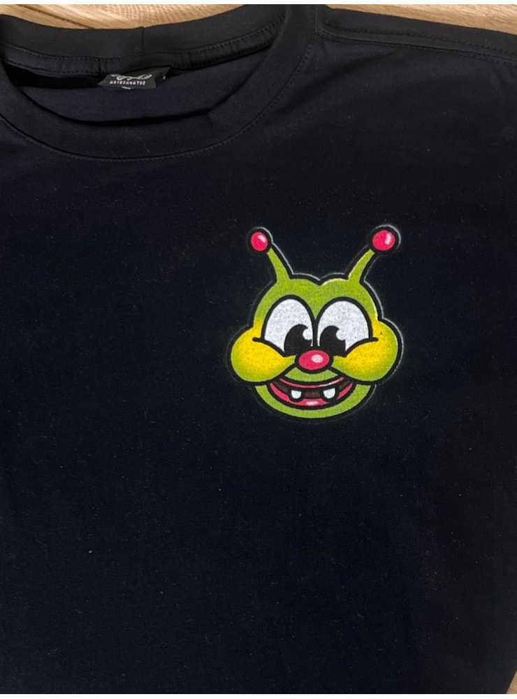 Camiseta Não há beleza sem risco - Preta - Frente e Verso — imagem 4