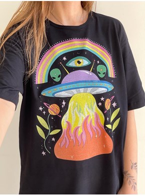 Camiseta Nave Alien - Preta