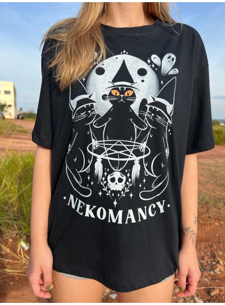Camiseta Nekomancer / Magia de Gato - Preta — imagem 1