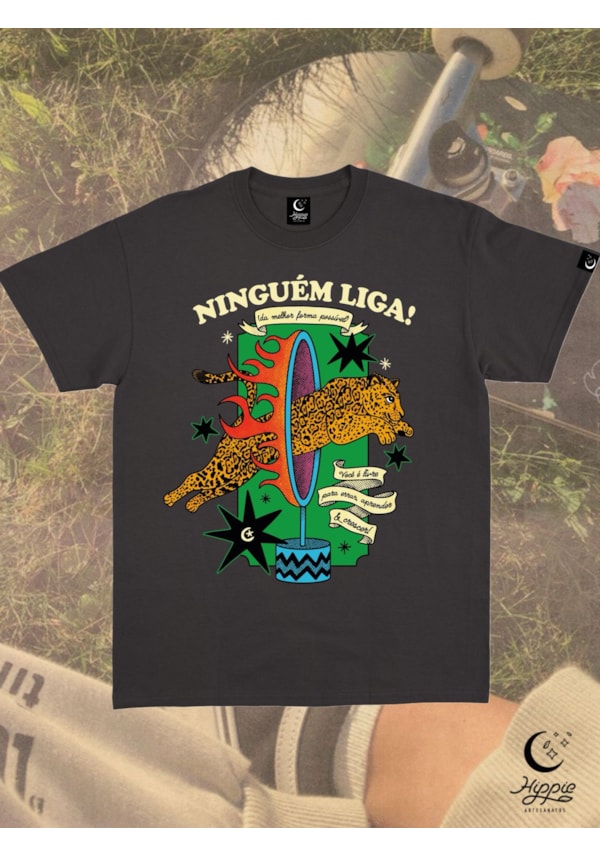 Camiseta Ninguém Liga - Preta