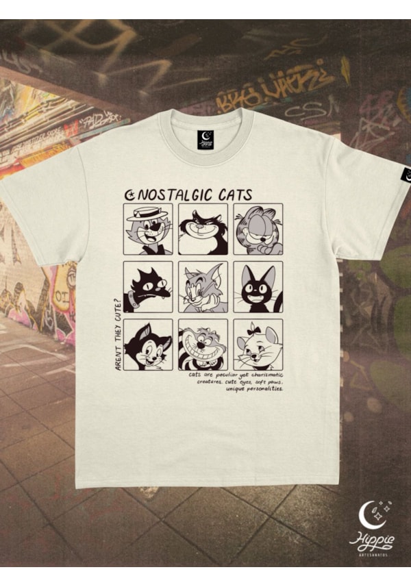 Camiseta Nostalgic Cats - Off-White