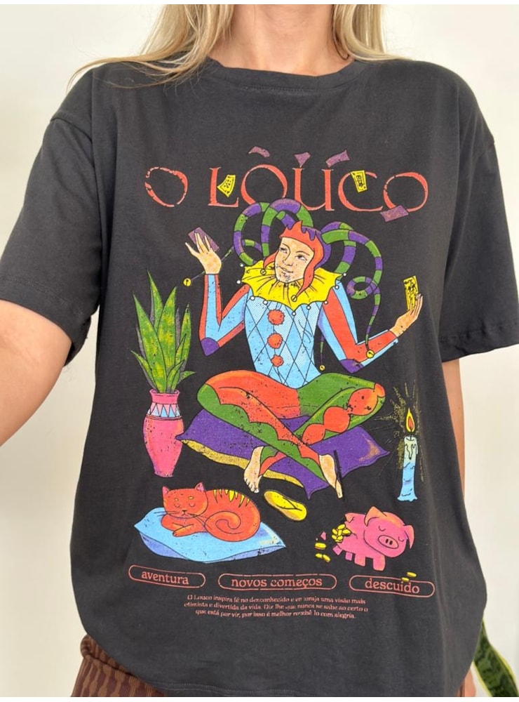 Camiseta O Louco Otimista - Chumbo — imagem 1