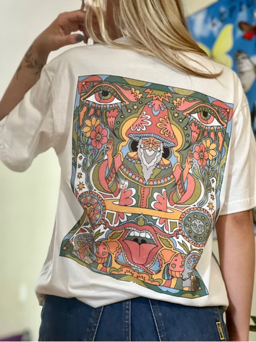 Camiseta Observar Verdinho - Off-White - Frente e Verso