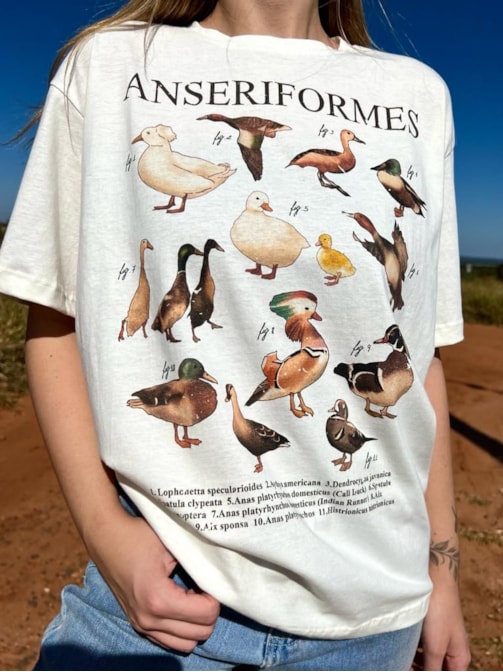 Camiseta Patos Anseriformes - Off-White