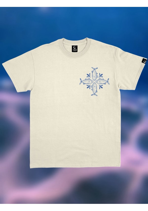 Camiseta Peixe Fora D’água - Off-White - Frente e Verso