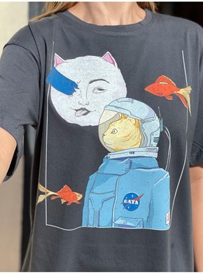 Camiseta Planeta dos Gatos - Chumbo