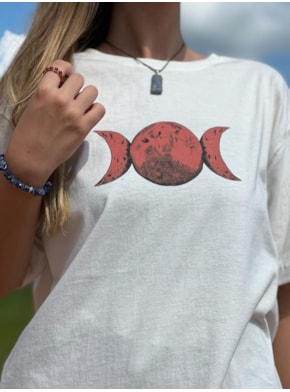 Camiseta Plantados Aqui - Off-White - Frente e Verso
