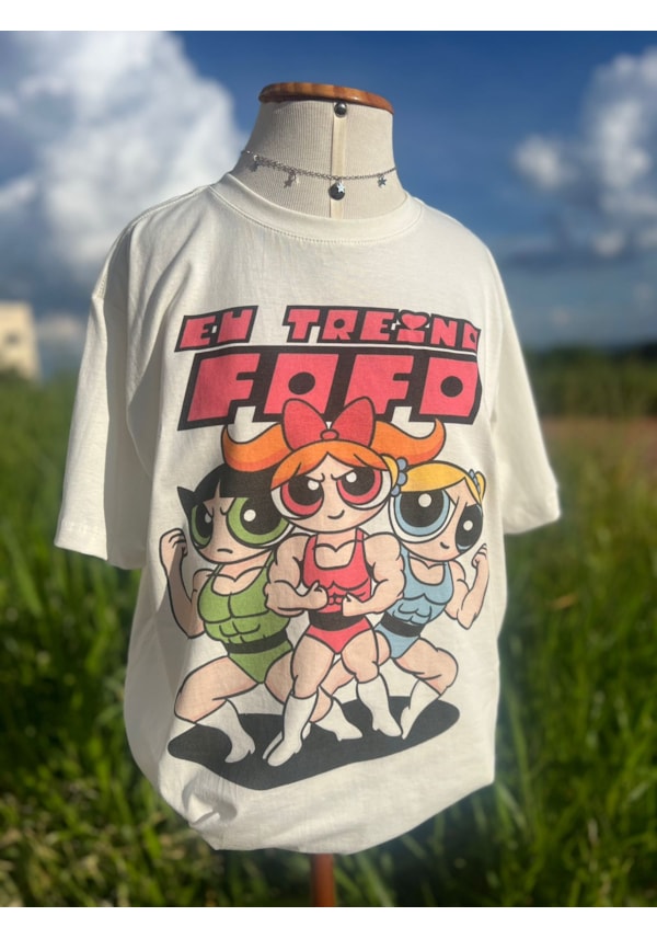 Camiseta Poderosas - Eu Treino Fofo - Off-White