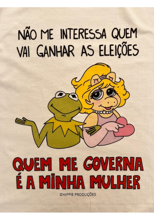 Camiseta Quem me governa é minha mulher - Off-White