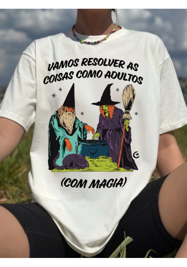 Camiseta Resolver com Magia - Off-White