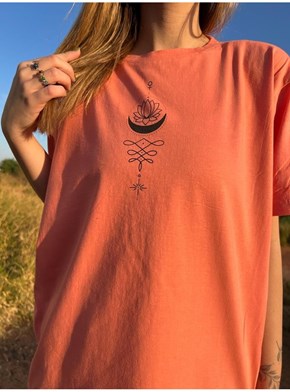 Camiseta Sagrado Feminino - Coral - Frente e Verso