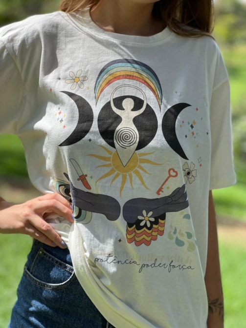 Camiseta Sagrado Feminino - Off-White