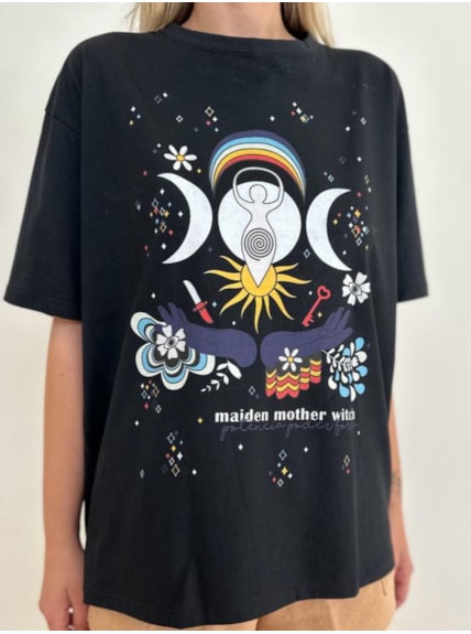 Camiseta Sagrado Feminino - Preta