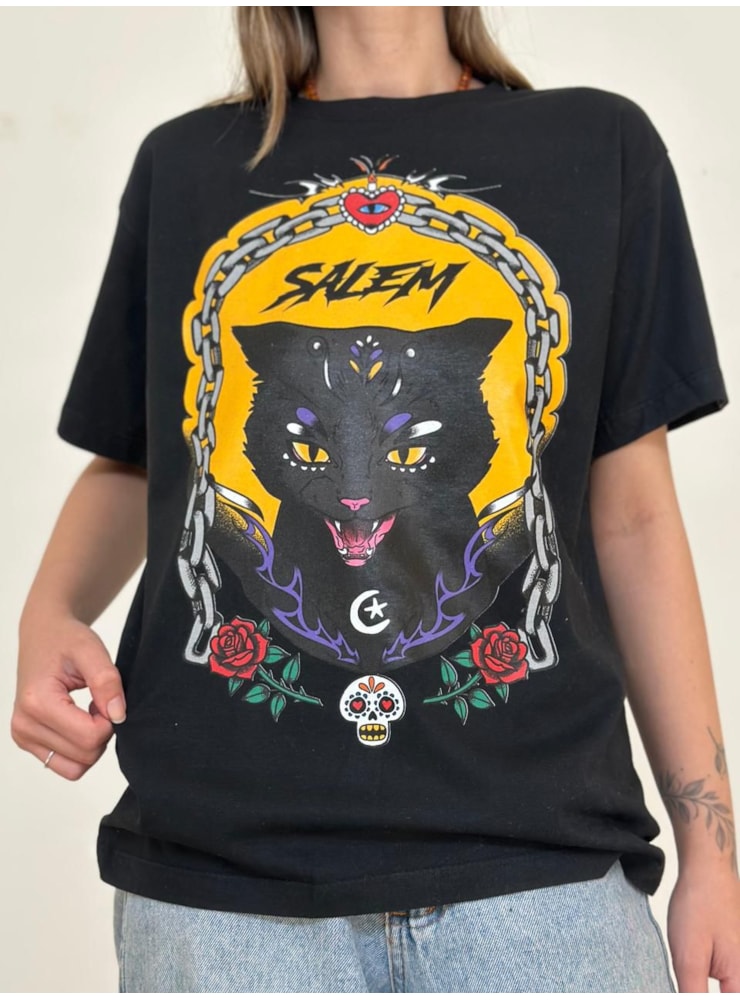 Camiseta Salem - Preta — imagem 1