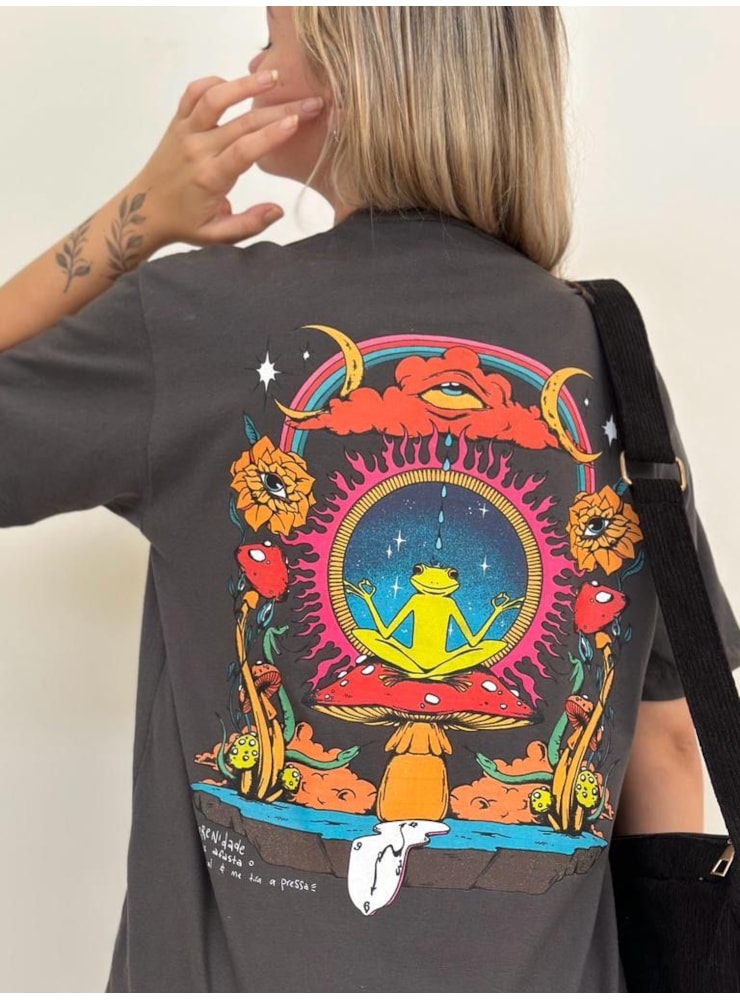 Camiseta Sapo Serenidade - Chumbo - Frente e Verso — imagem 2