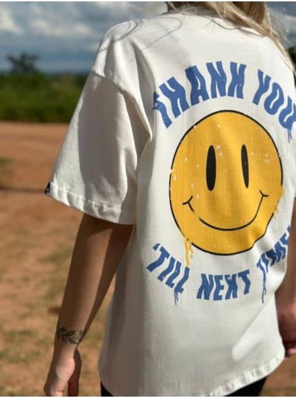Camiseta Smile Thank You - Off-White - Frente e Verso