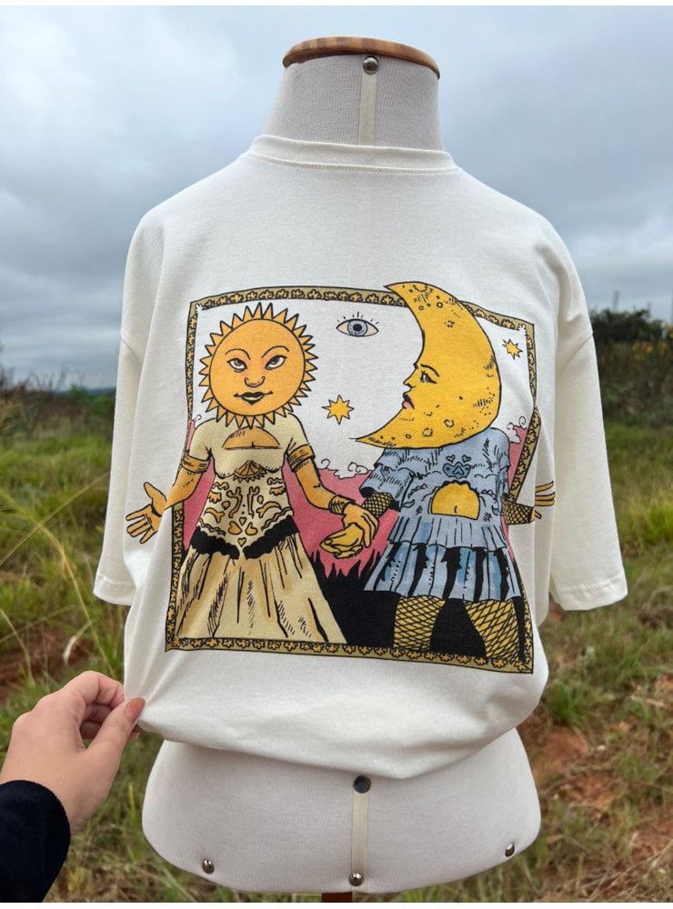 Camiseta Sol e Lua Arte - Off-White — imagem 1