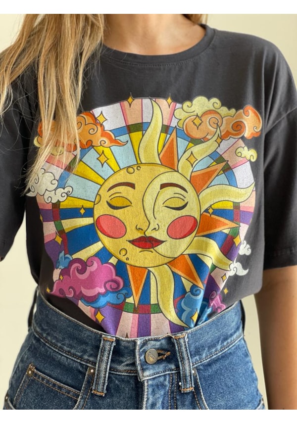 Camiseta Sol e Lua Vitral - Chumbo