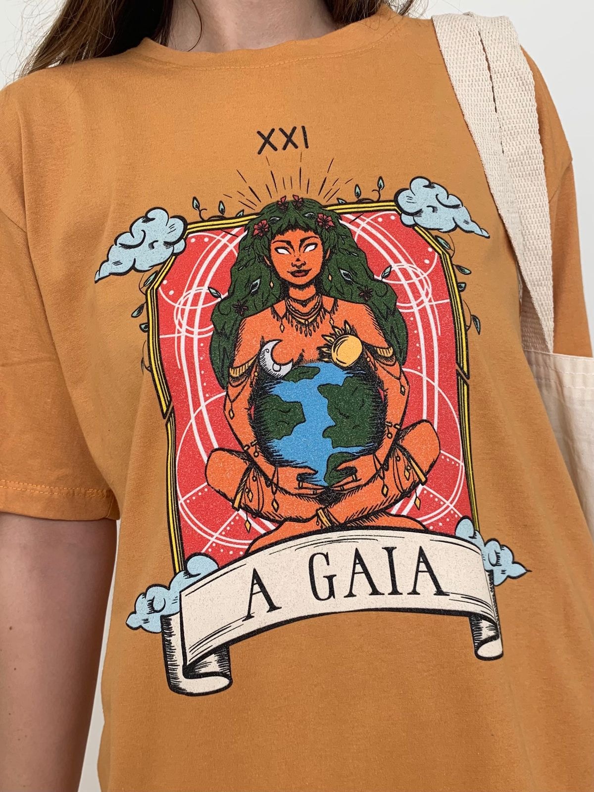 Camiseta Tarot - A Gaia - Caramelo — imagem 1