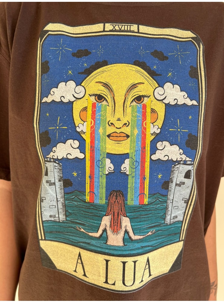 Camiseta Tarot A Lua - Marrom — imagem 2