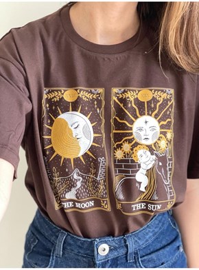 Camiseta Tarot Sol e Lua - Marrom