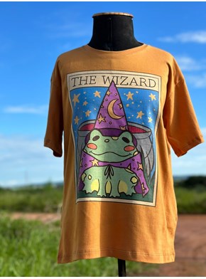 Camiseta The Wizard Frog - Caramelo