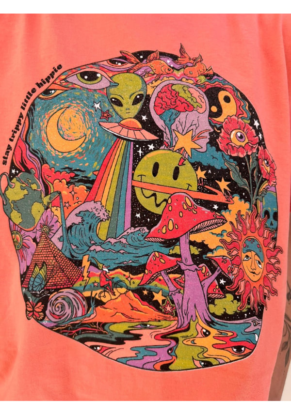Camiseta Trip Hippie - Coral