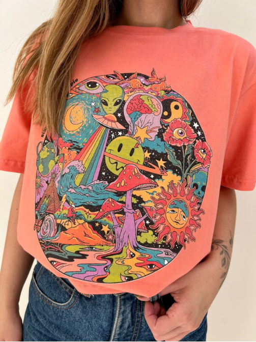Camiseta Trip Hippie - Coral