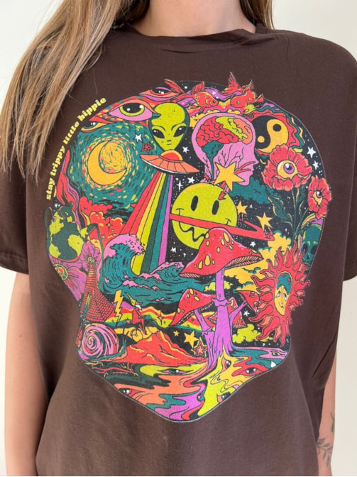 Camiseta Trip Hippie - Marrom
