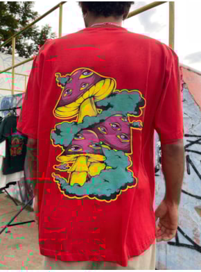 Camiseta Trippin' - Vermelha - Frente e Verso