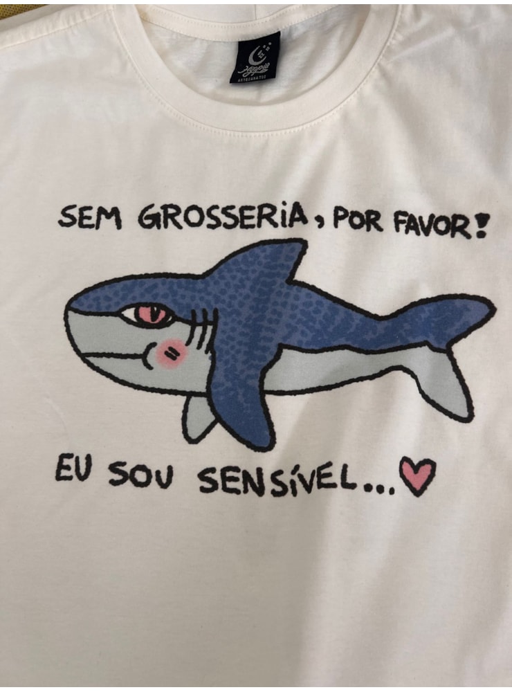 Camiseta Tubarão Sensível - Off-White — imagem 2