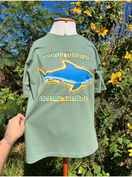 Camiseta Tubarão - Verde Alecrim