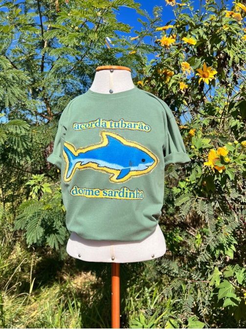 Camiseta Tubarão - Verde Alecrim