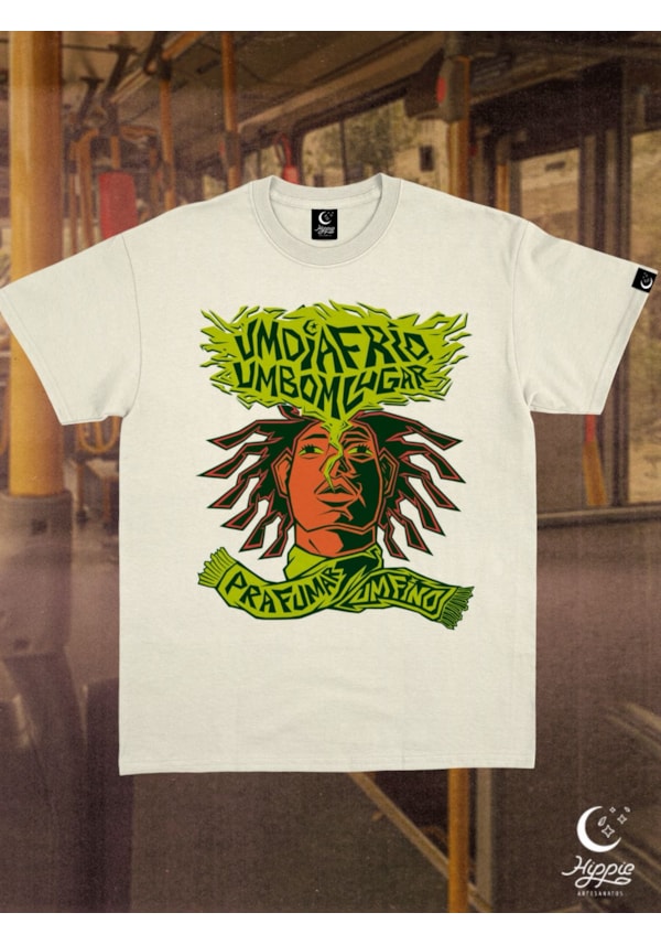 Camiseta Um dia frio, um bom lugar pra fumar um fino - Off White