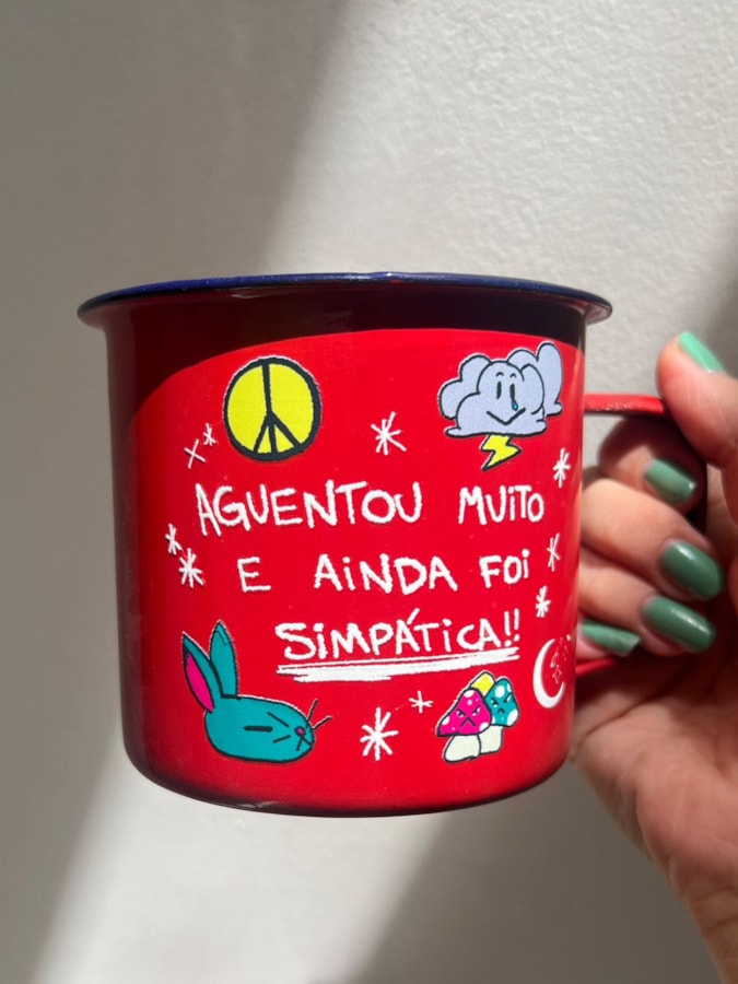 Caneca 450ml Aguentou Muito e Ainda Foi Simpática - Vermelha
