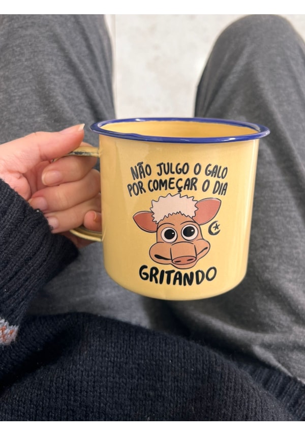 Caneca 450ml Não julgo o galo - Amarela