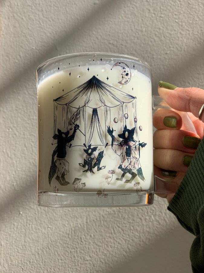 Caneca Circo dos Lobisomens de Vidro — imagem 3