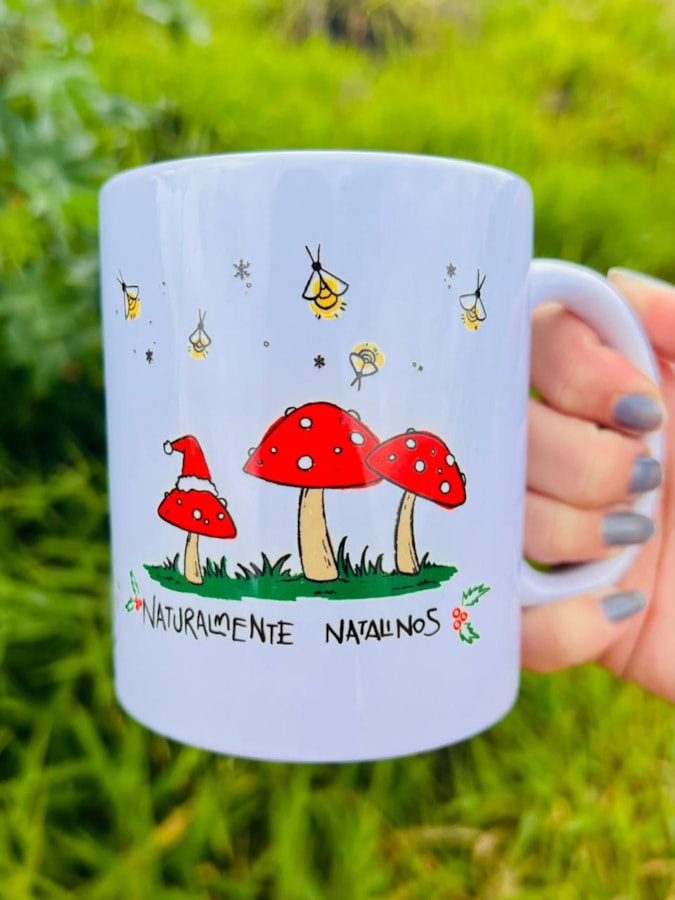 Caneca Cogumelos Natalinos — imagem 1