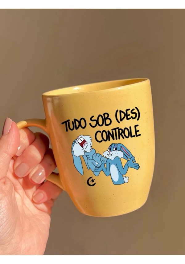 Caneca Estrelada Amarela - Tudo sob (des)controle - 330ml