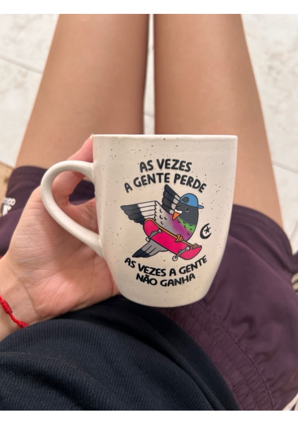 Caneca Estrelada Branca - As Vezes a Gente Perde - 330ml