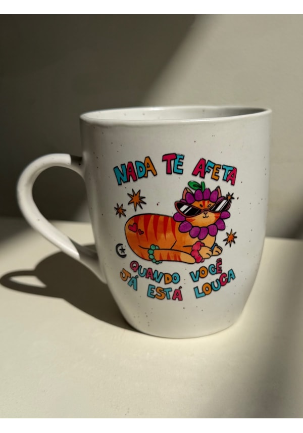 Caneca Estrelada Branca - Nada te afeta - 330ml
