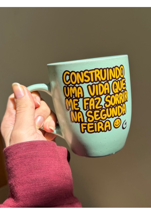 Caneca Estrelada Verde - Construindo uma vida - 330ml