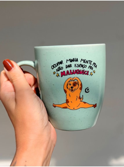 Caneca Estrelada Verde - Ocupar minha Mente - 330ml
