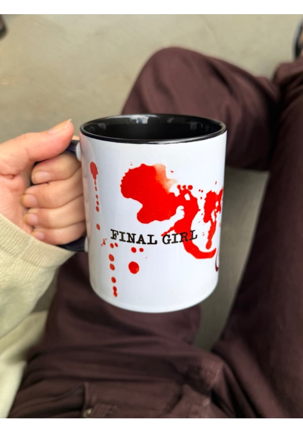 Caneca Final Girl - Alça Preta