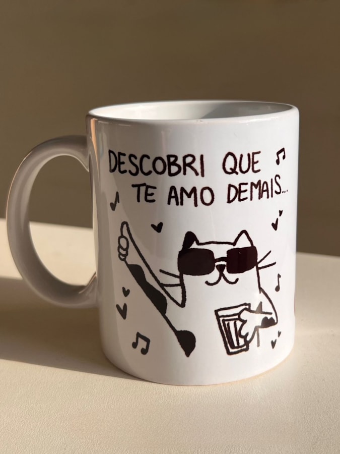 Caneca Gato que te Ama Demais — imagem 1