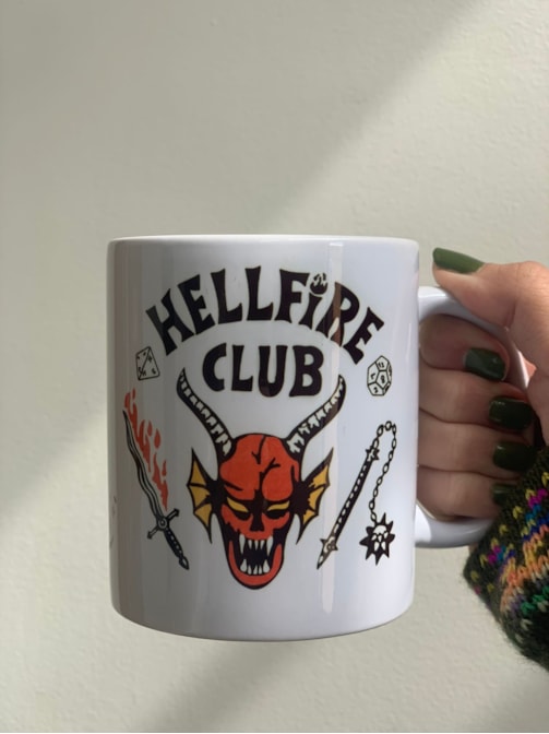 Caneca Hellfire Club - Stranger Things