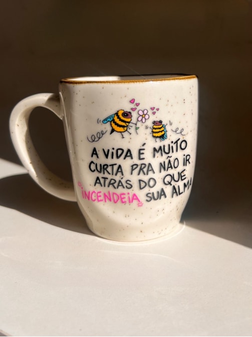 Caneca Névoa - Abelha Incendeia - 260ml